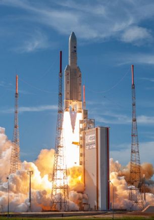 EDRS-C - © ESA/CNES/Arianespace/Optique vidéo du CSG - S Martin EDRS-C - © ESA/CNES/Arianespace/Optique vidéo du CSG - S Martin